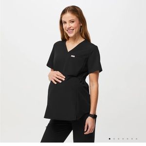 Figs Maternity Scrub Top Black Side XL